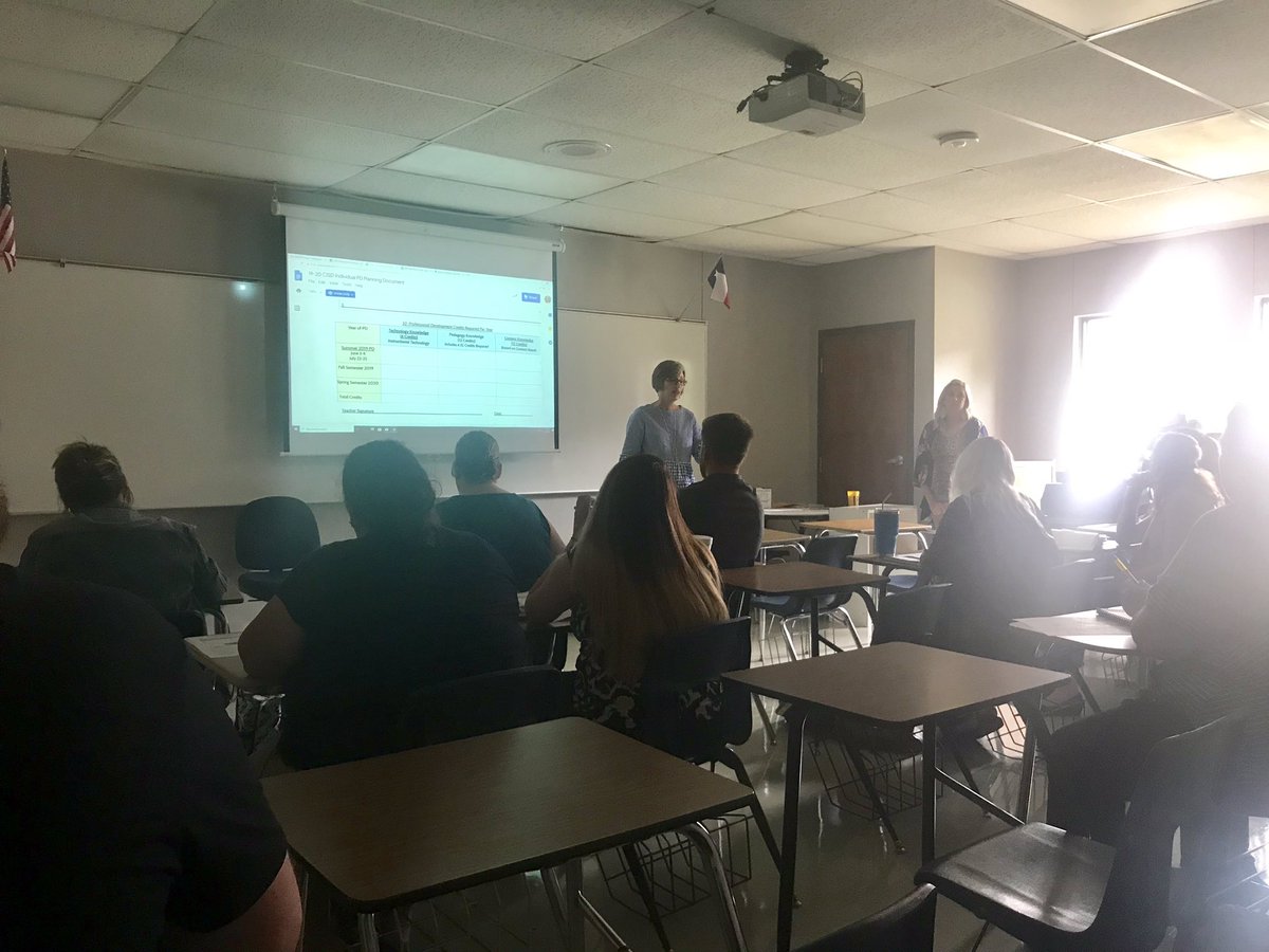 ccottongame71's tweet photo. Another great day with our new Brave Teachers!! @communityisd https://t.co/KV3NaCqZSQ