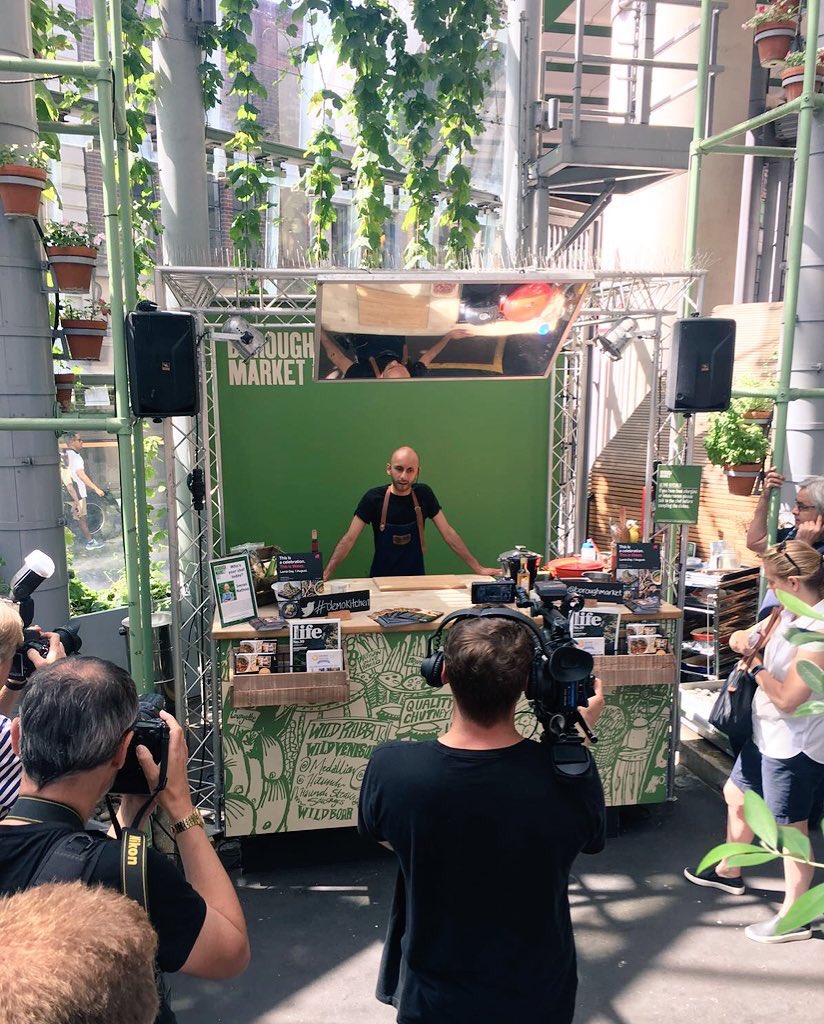 KitchenClonc's tweet image. #throwbackthursday to me doing my thing for #lambday (start of Welsh lamb season when stocks are plentiful and at their best!) at the @boroughmarket #demokitchen last year! Was a dream come true to cook here! Hope to be back again soon!