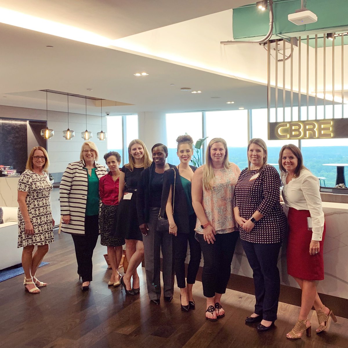 HartmanSimons's tweet image. Diane had a fantastic time at @crewatlanta’s mixer last night at @CBREatlanta’s new office. The office is incredible!