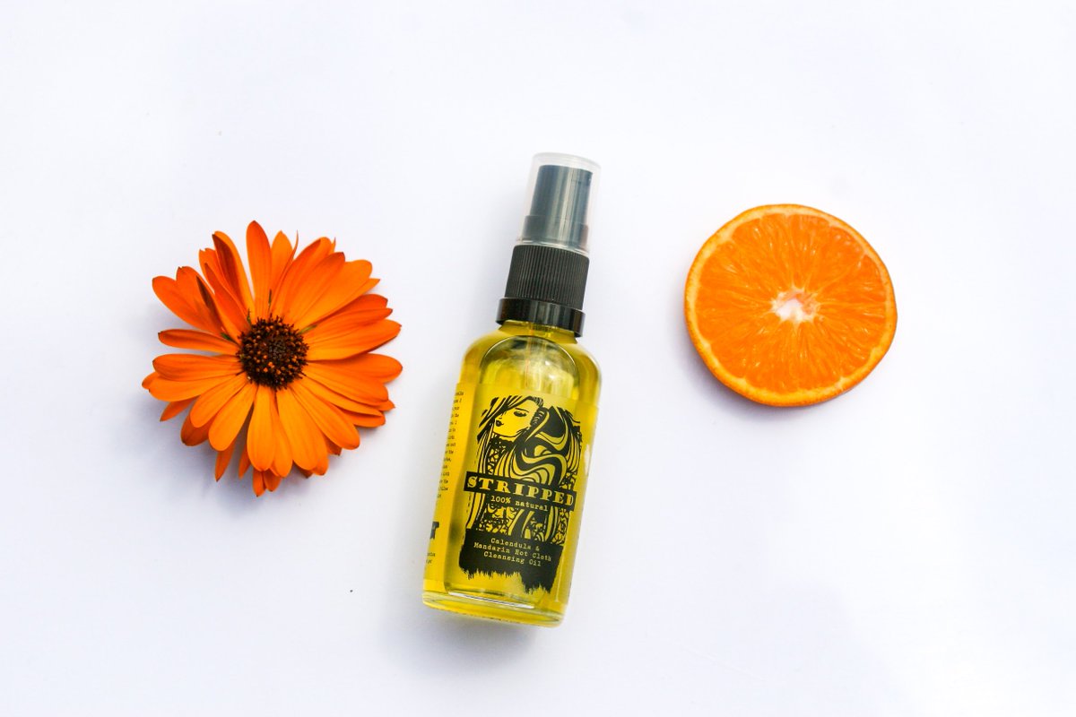 Oily skinned folk will absolutely love our Hot Cloth Cleanser which helps to balance sebum levels using jojoba oil. 

Sebum is the main culprit when it comes to acne, so it's highly suitable for acne sufferers. 

Try yours here 💕ow.ly/bvVn50vkmMw