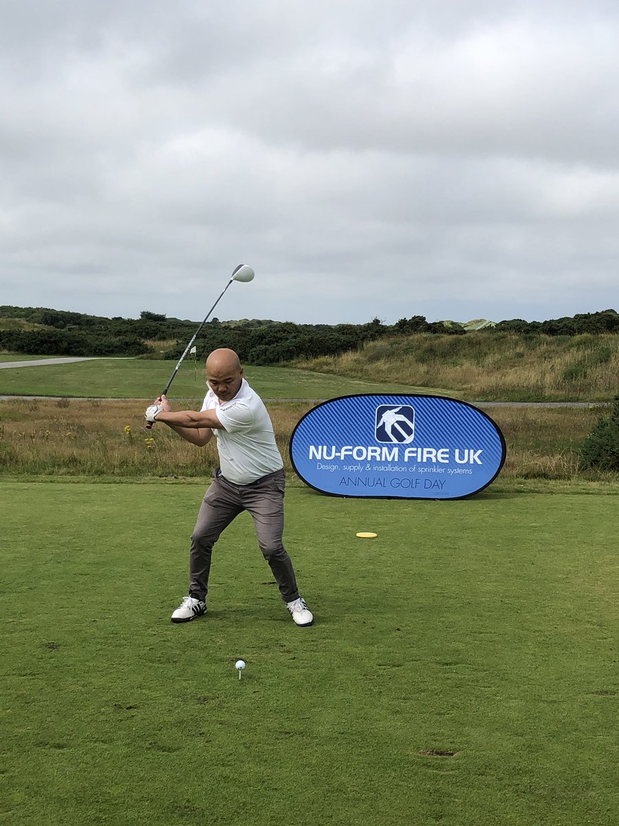 nuformfire's tweet photo. Amazing golf day once again at @royalbirkdale_ with evening host @darrenproctordj well done to @vinnyyu1 for winning 2019βs event #golf #thenuformway #nuformfire https://t.co/kfME0iRuHg