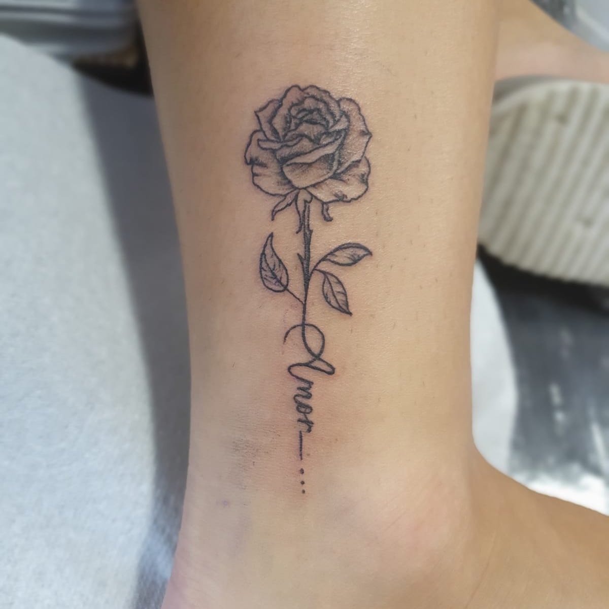 Amor… beautiful delicate rose piece done by Tammy. Her space for August is  filling fast so get in touch for bookings 😍 #tattoo #tattoos #ink #inked  #art #tattooed #tattooartist #tattooart #tattoolife #love #, image size:1200x1200