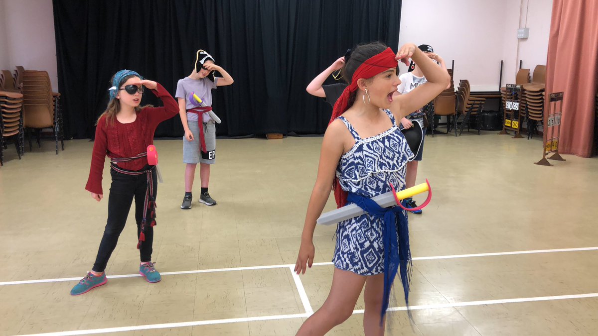 Autistic_CT's tweet image. Another great drama session today 😀🏴‍☠️🎭