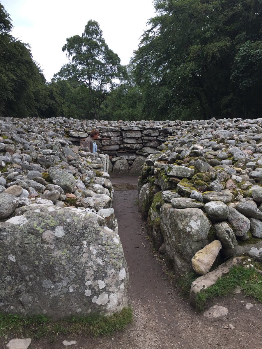 A heady mix of fact and fiction at #clavacairns today as visitors relished the #BronzeAge history and aspects of #Outlander inspiration.  

<a href="/InverOutlanders/">Inverness Outlanders TM</a> <a href="/InvernessCityUK/">Inverness</a>  <a href="/Writer_DG/">Diana Gabaldon</a> <a href="/VisitScotland/">VisitScotland</a> <a href="/NorthCoast500/">North Coast 500</a>