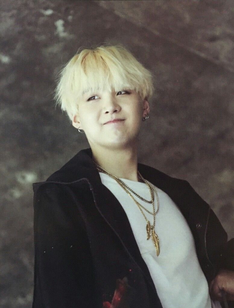 qpe5t's tweet photo. watch out agustd stans being on alert from now on 
now we're waiting #agustmonth https://t.co/xXWCXyyqVY