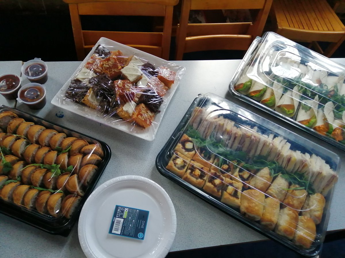 Wowza what a fab night of #food #laughing and #friendship.
A massive thank you to our local restaurant Pothead and Panface for the amazing buffet they made for us, it tasted amazing. 😋🍾 #thursday #StrongerTogether #summersocial #tidworthlalas