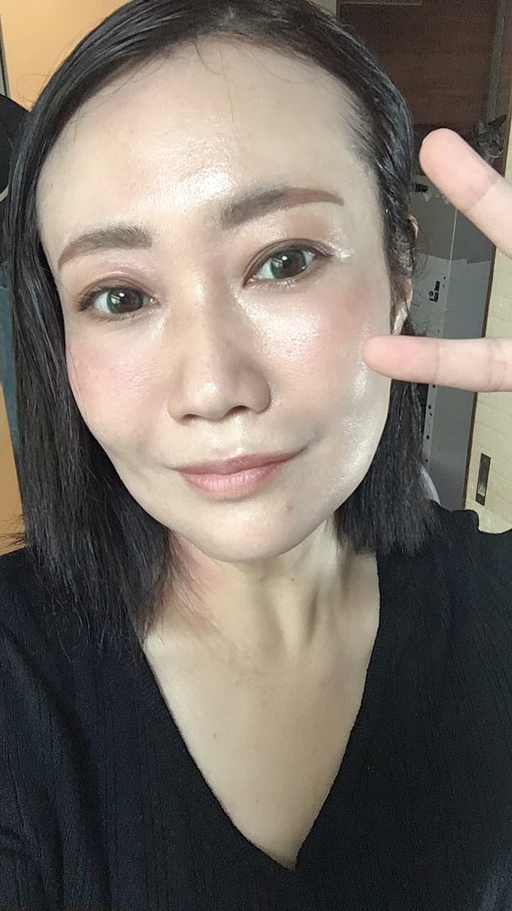 新生 虹色ドリーム こえび師匠 On Twitter 中谷美紀さんに似てるとファンの方から言われるので あえて中谷美紀さん風にメイクしてみました 笑 地下アイドル アラフォーアイドル 中谷美紀さん ものまね メイク