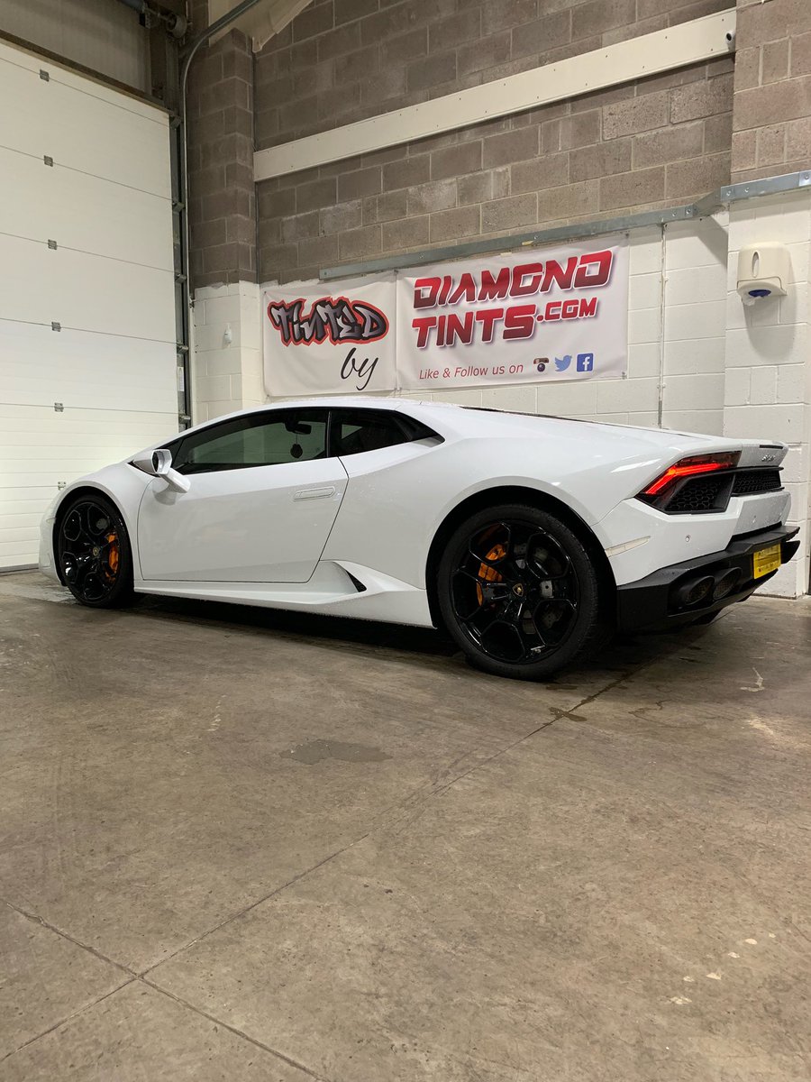 DTints's tweet photo. Sometimes just the name is enough.... Lamborghini Huracan ⚪️⚫️

Just when you think you cant make a car look any better... just add tints!! 💎 

To book in 📞 0141 647 7776 or 📩 dm the page https://t.co/NlyEeclJaS