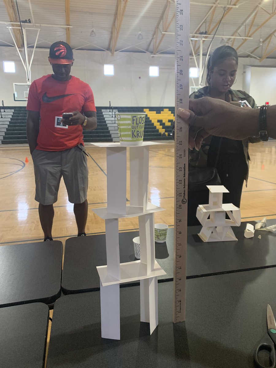 sincerelybec13's tweet photo. Needless to say, I’m back in my element! #nerd #science #STEM #CCPS_Science #woodshop #circuitbuilding @CCPSProfLearn https://t.co/5wWp0t9BV3