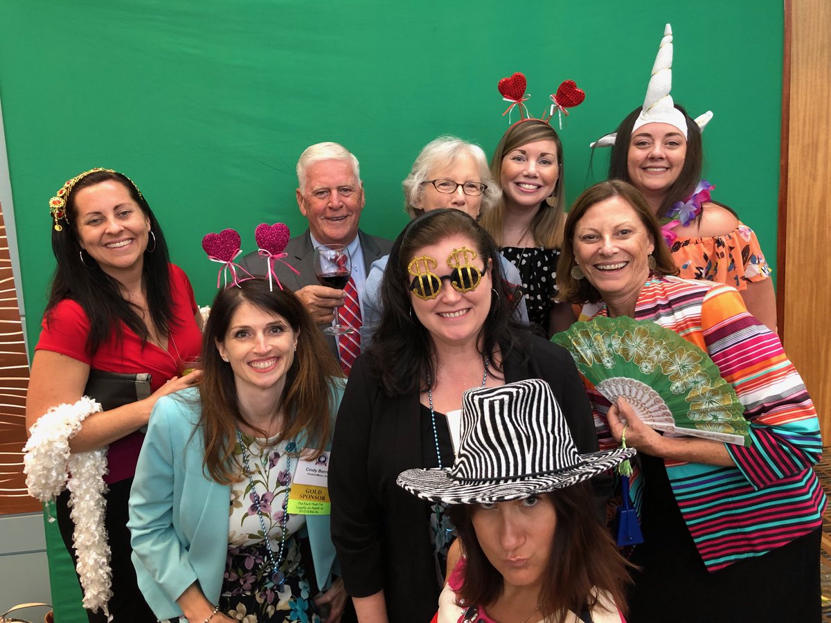 candiland23's tweet photo. Love these people. Working at ⁦@HudsonMann⁩ is the BEST! #bestplacessc19 https://t.co/eE4KexcHyb