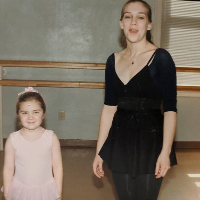 Shout-out to the sticker on my forehead. 🦢 #BabyBallerina #TBT ift.tt/2GHtgYC