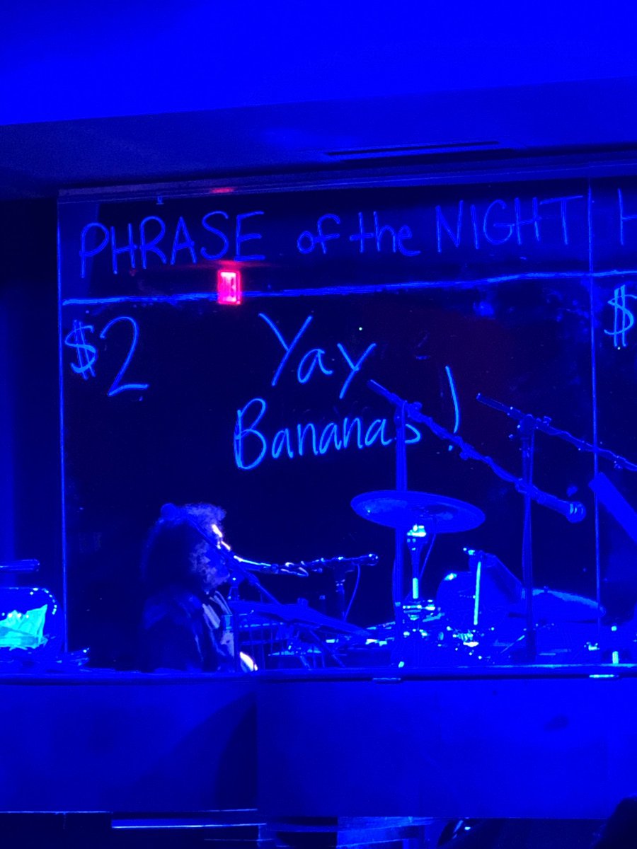 catholicguycon's tweet photo. YAY BANANAS!!!!! #CatholicGuyCon2 🍌 https://t.co/gI2wRX9MQk
