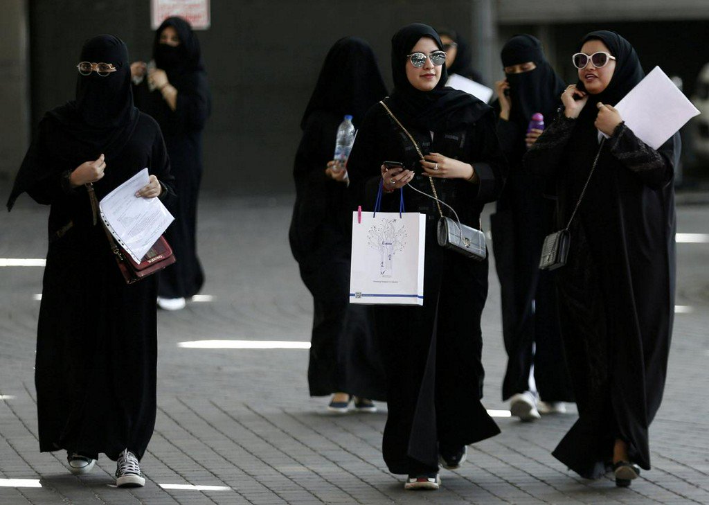 Saudi Arabia lifts travel restrictions on women, grants them greater control reuters.com/article/us-sau…
