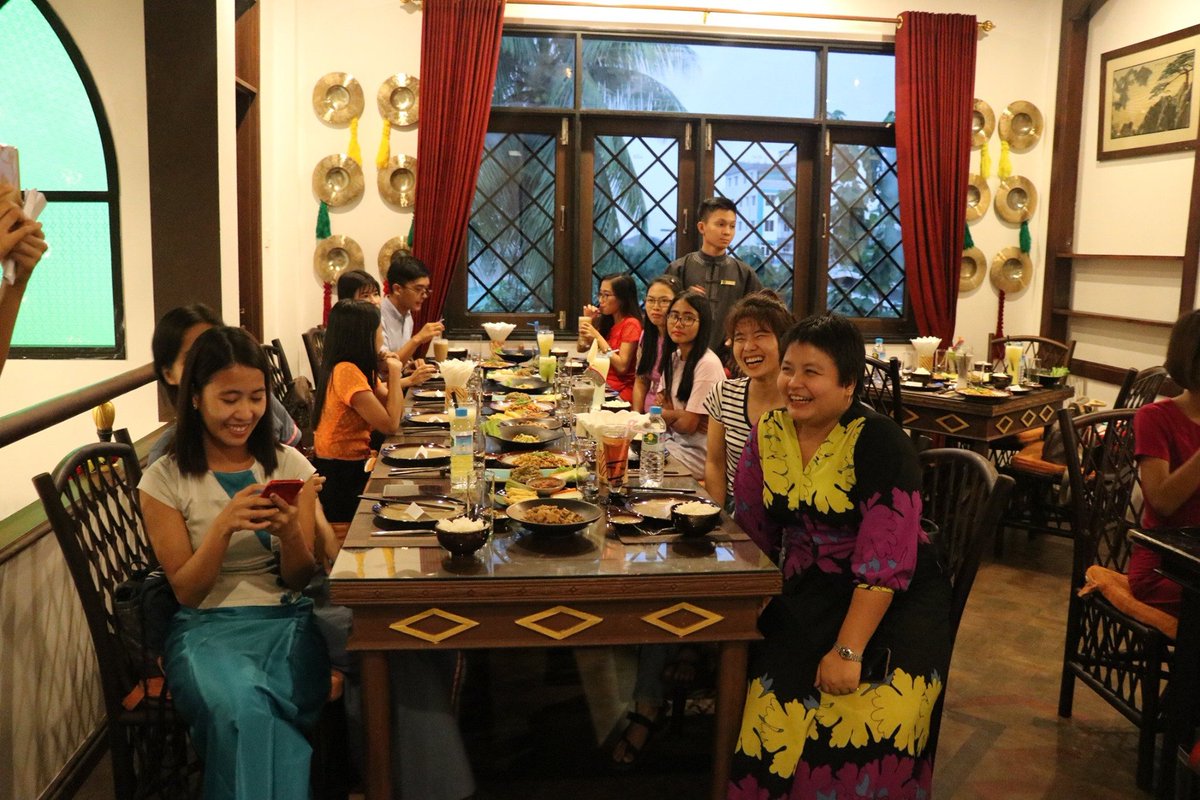 YoeShan's tweet photo. We thank the organized company for your memorable arrangement for the valuable staff after the hard work.

We're pleased to share the staff's enjoyment of food and experiences at our new branch (Shan Yoe Yar - Yankin Branch)
#shanyoeyar
#yankinbranch
#myanmar https://t.co/t0KdjHWCdA