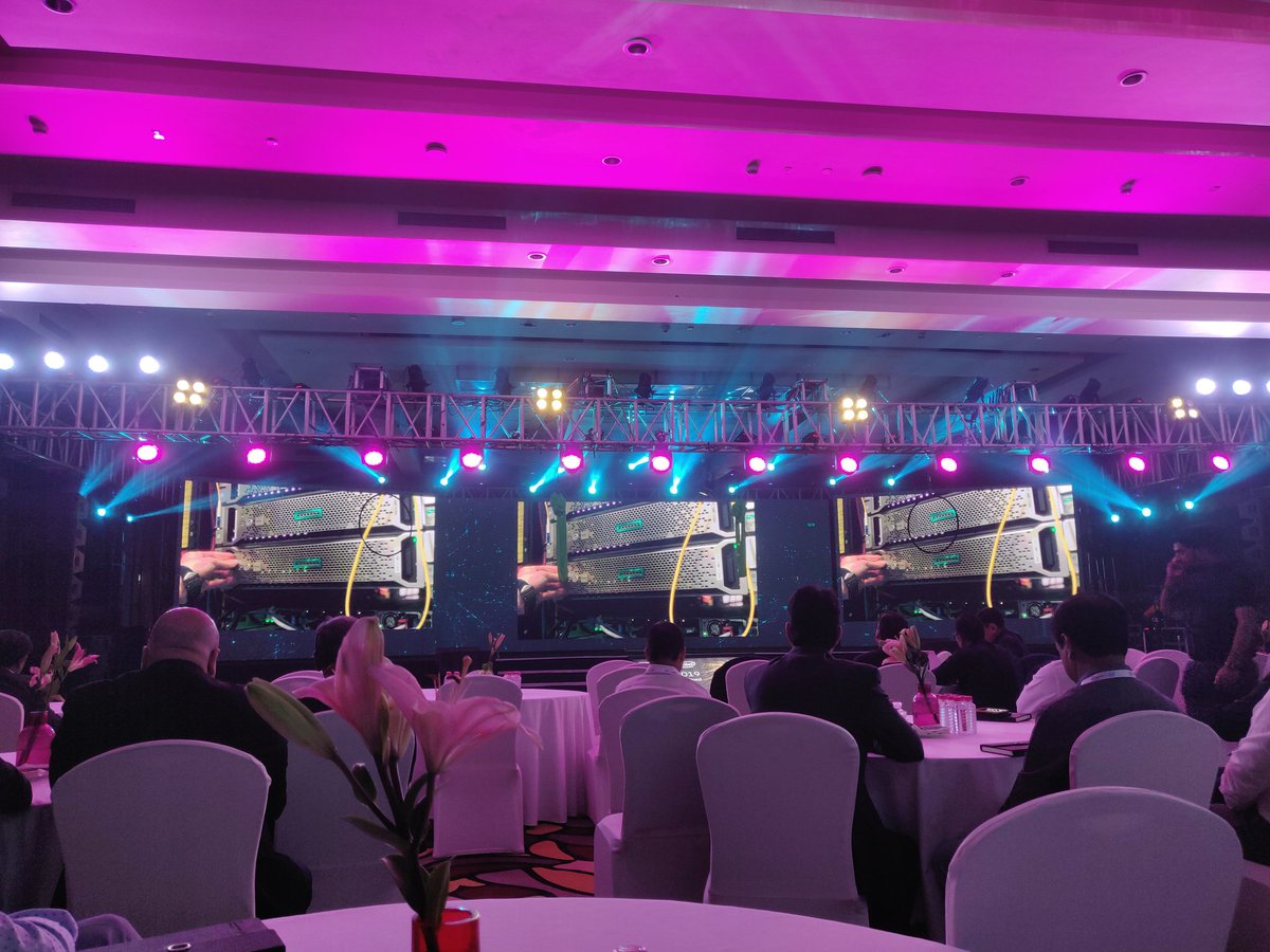 VJOnline24x7's tweet image. #HPEMOTB Day 2 starting