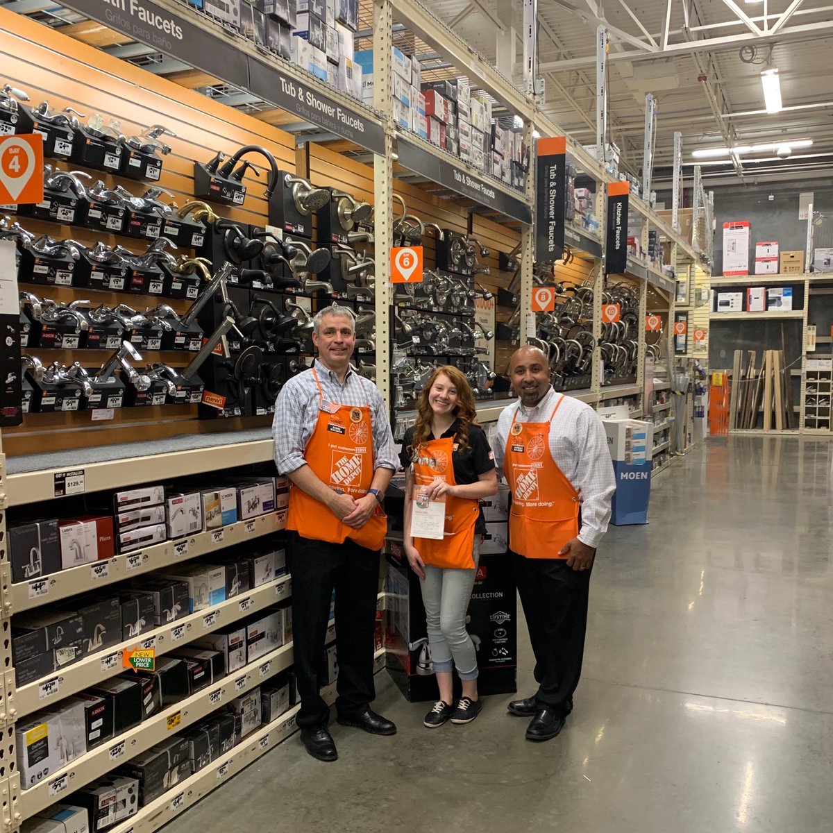 Meet Anna: Owner/Operator of this “perfect” faucet aisle in Dothan, AL! Zero OOSs and she walked us thru the best practices that got her there! Thank you for your passion for Product Availability. 
#Store808 #D232 #UnstoppableSE