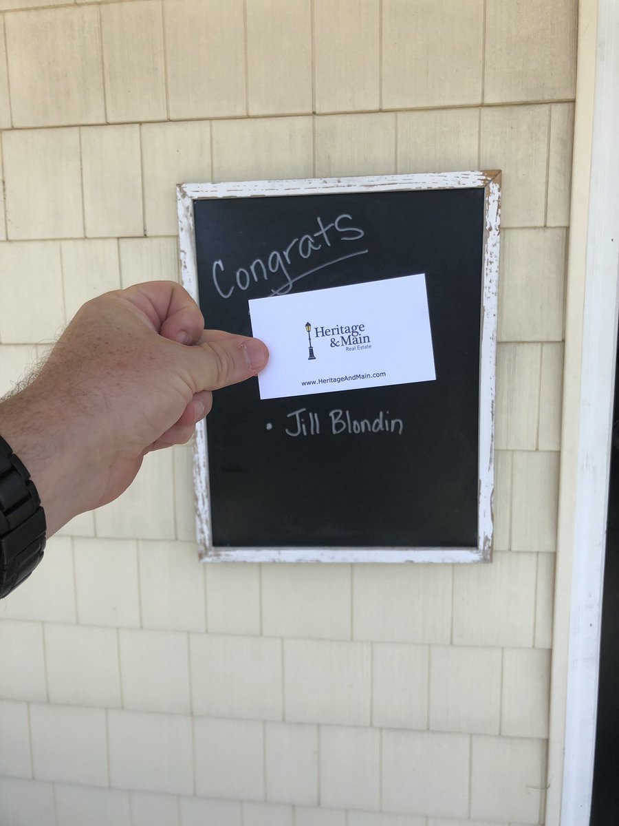 #SOLD‼️Congrats Jill! Glad we could help you through the process. Thank you for choosing Heritage &amp; Main Real Estate! 🏠 Cheers to a new chapter! 🔑🔑🔑 #ClosingDay 
#HeritageandMain