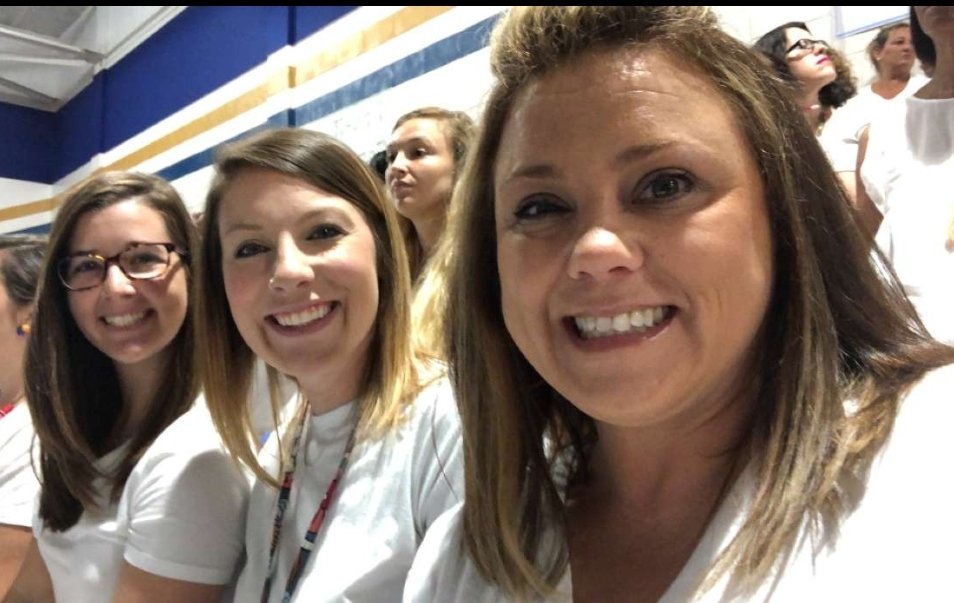 caudill_kate's tweet photo. 2019-2020 Welcome Convocation! #onelcss https://t.co/mk9VzFLyZy