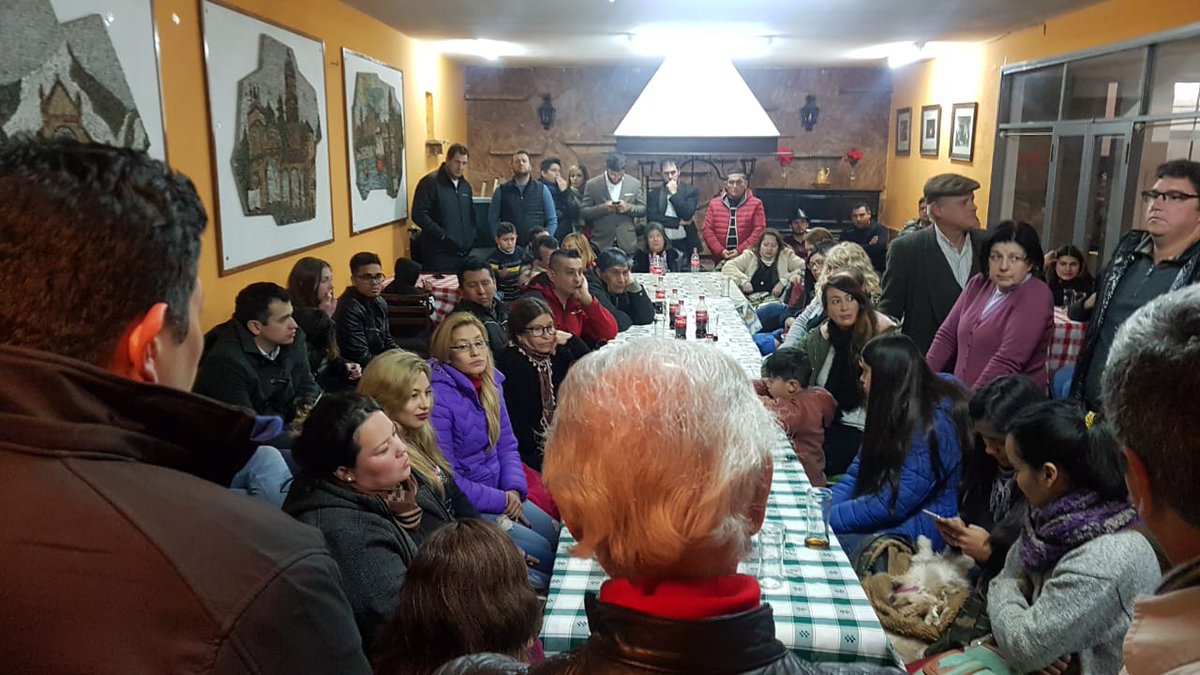marcerodio's tweet photo. #Juntos La querida Seccional 3era #reunida, organizando el trabajo de promoción de propuestas y militancia en los barrios para las próximas PASO.
@OscarGonzalezLC @Leg_Gutierrez @claumartinezar @MartinLlaryora @VazquezMarcosok https://t.co/SJVU3tMlJh