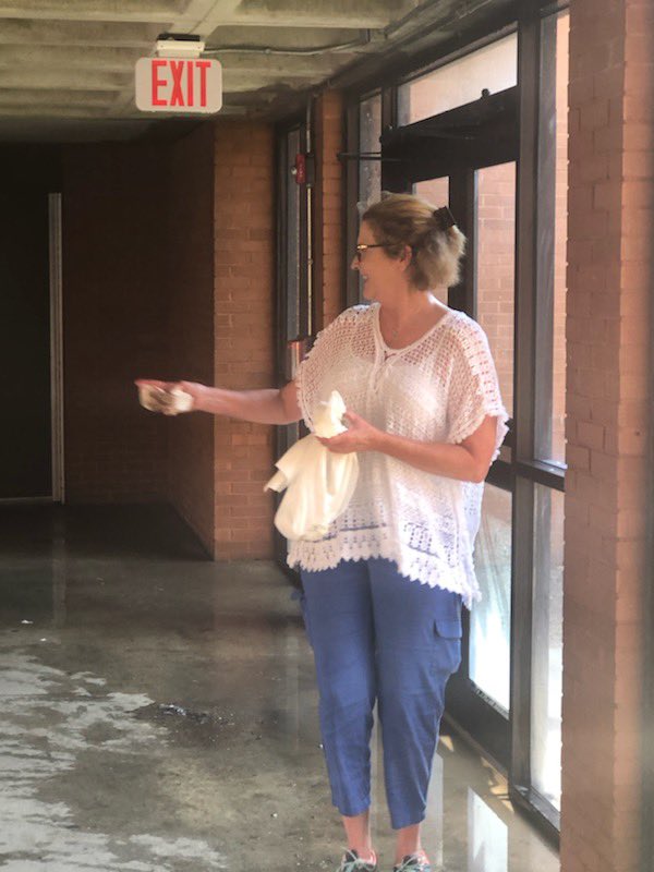 MiddleCougars's tweet photo. Big thanks go out to AUM Nursing for all they did toward the campus cleanup. https://t.co/Gb5KPMK9pZ