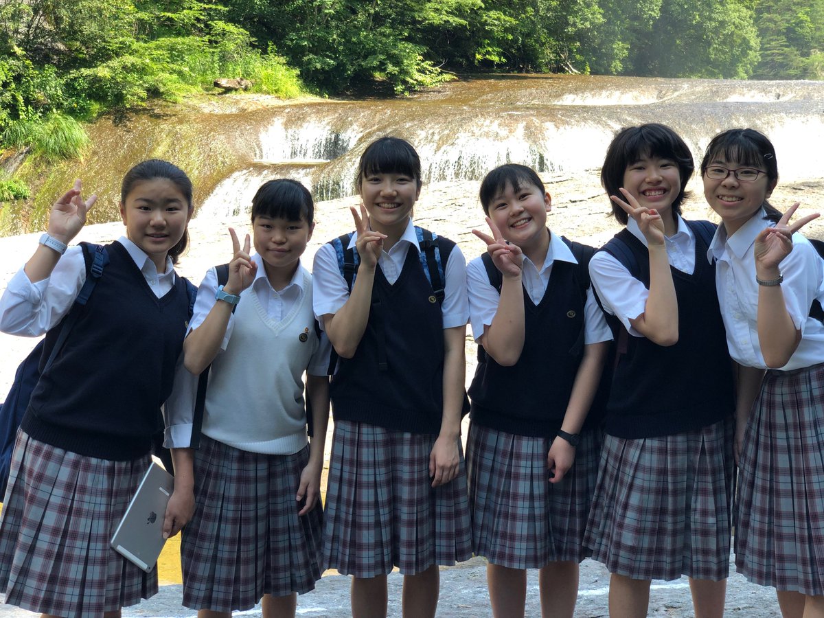 東京女子学園中学校高等学校 على تويتر 林間教室 In 尾瀬 令和 吹割の滝編 最終日は吹割の滝を観察しにいきました 迫力満点の滝に心も体もリフレッシュしました その後は桃狩りを満喫し 生徒たちも大満足です 東京女子学園 港区芝 林間教室 尾瀬 吹割の