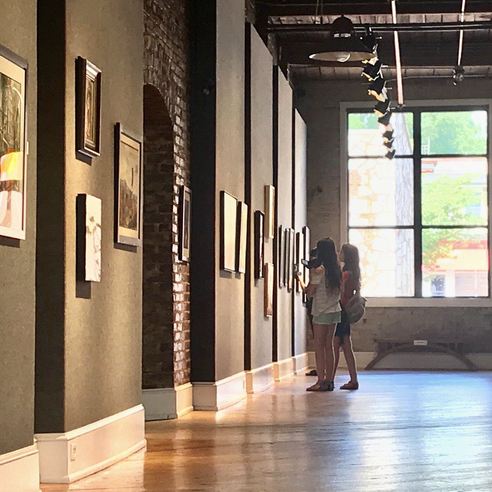 ACTC_org's tweet image. ACTC sponsored the @AndersonArts_SC two-week Movie Making 101 camp this summer for 10 to 14 year-old students. The camp was led by our Media Broadcasting Instructor, Winston Cely. 🎥 🖥 🎞 #WeAreACTC #andersonartscenter #createworkshop #summerartcamp