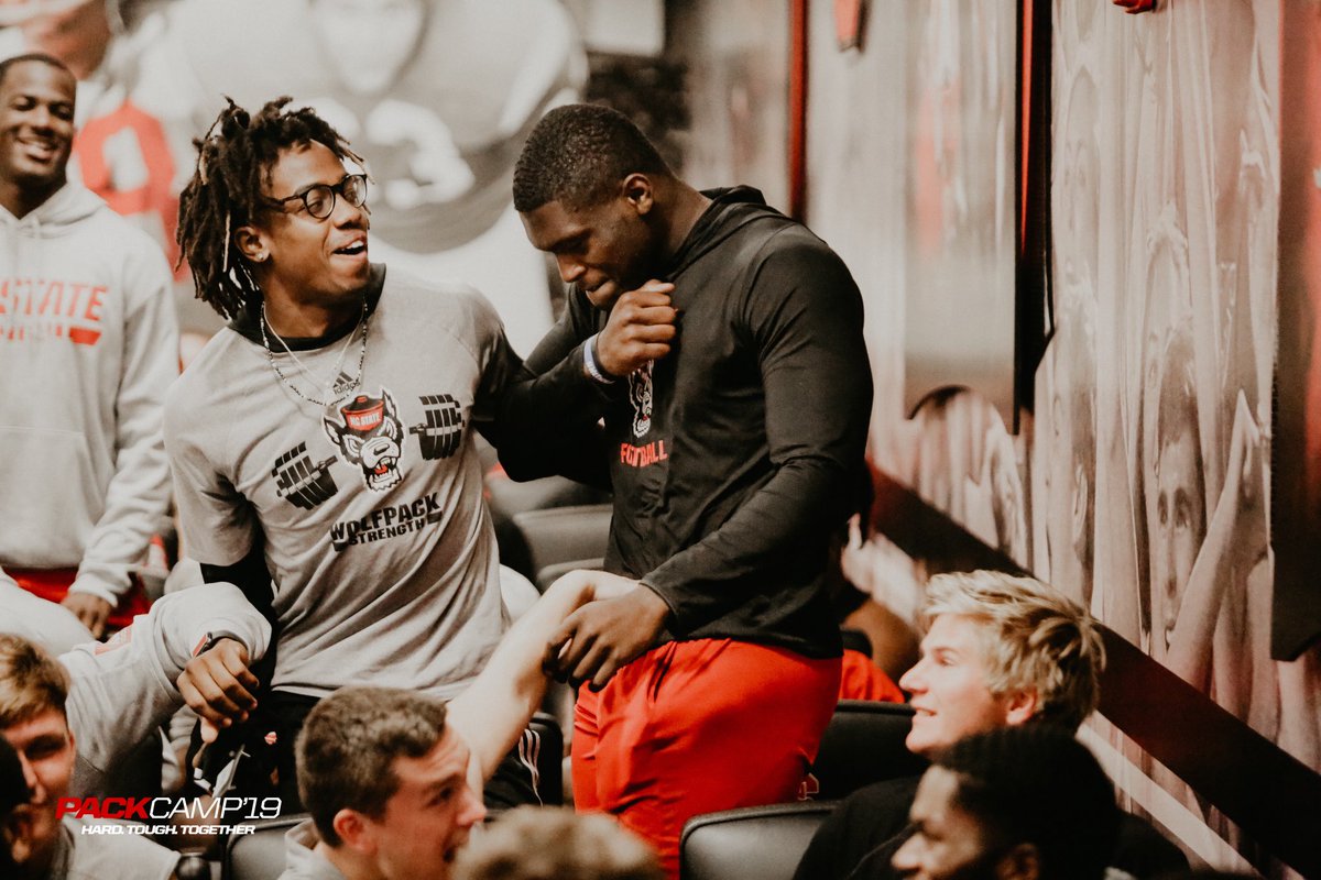 PackFootball's tweet photo. And the S&amp;C Future Wolf Award goes to Joe ⚡️ Boletepeli https://t.co/L3U1l699JW