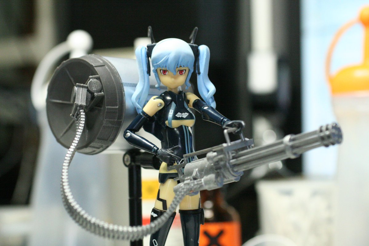 ボンクラーズ縦長 インサート成型ベルトを進めて 1 12のベルトリンクも作ってみたりした 12年 1 8版を作って某氏のストライクウィッチーズの某キャラの装備の原型 複製用シリコン型に使って貰ってたりします