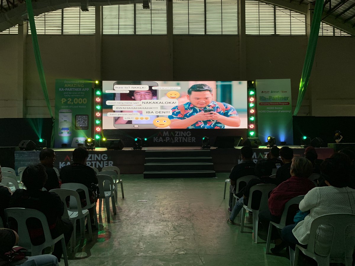 SmartNewsroom's tweet photo. Stay tuned for the PLDT-Smart Amazing Ka-Partner retailers convention! Load sellers have gathered here at Leyte Academic Center for a day of entertainment, games, and exciting prizes. #PLDTSmartAmazingSaBenta #SmartKaPartner https://t.co/fSovoxEJJS