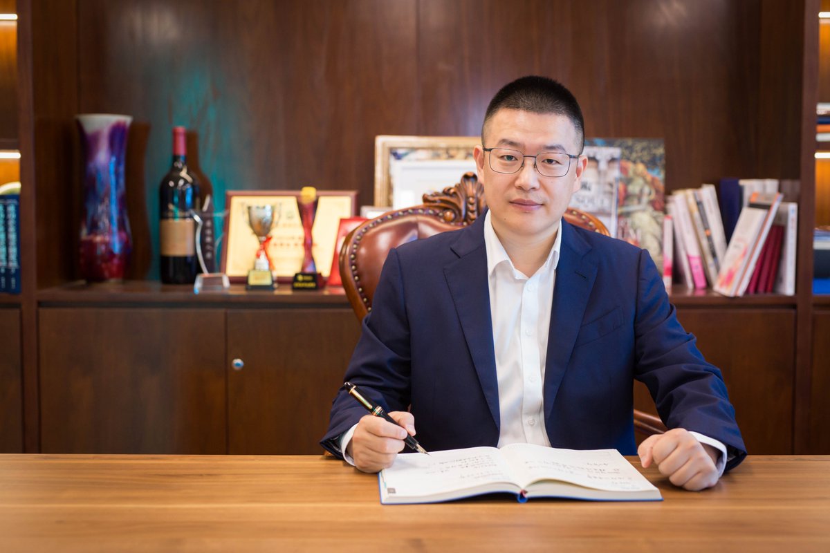 reyoungel's tweet image. Our team in Shanghai, China.