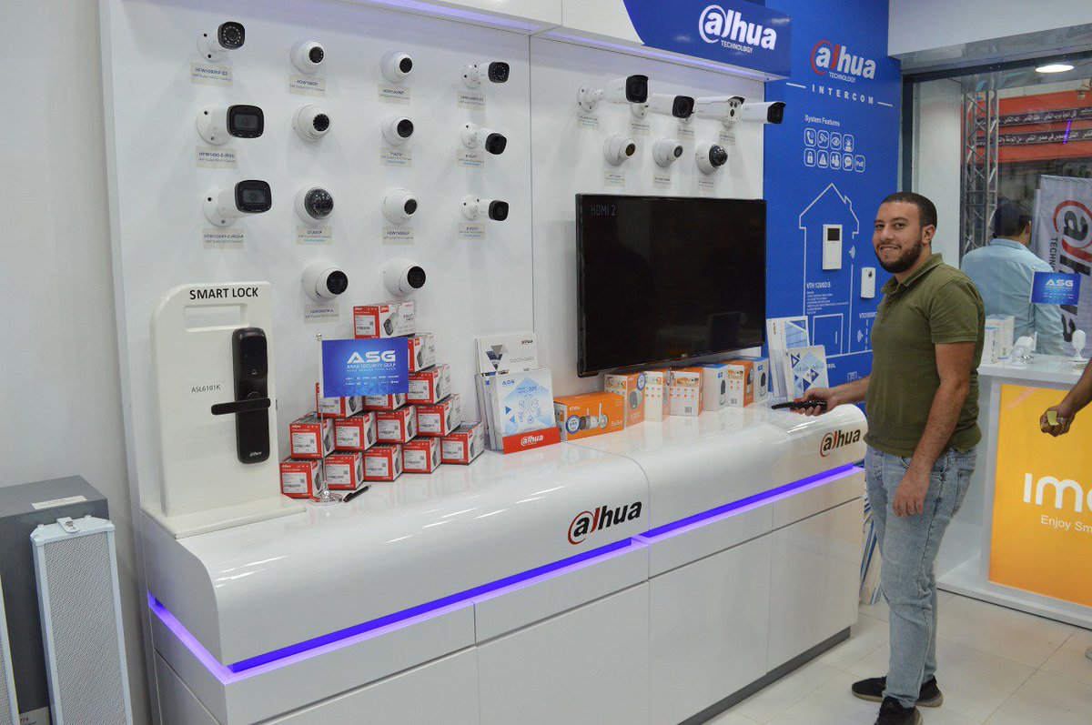 arabsecurity1's tweet photo. من فعاليات شركة عرب سكيورتى الخليج خلال إفتتاح معرضها الجديد بحلوان 
#ASG #Dahua #security_Systems #showroom https://t.co/rfhjGvpBhC