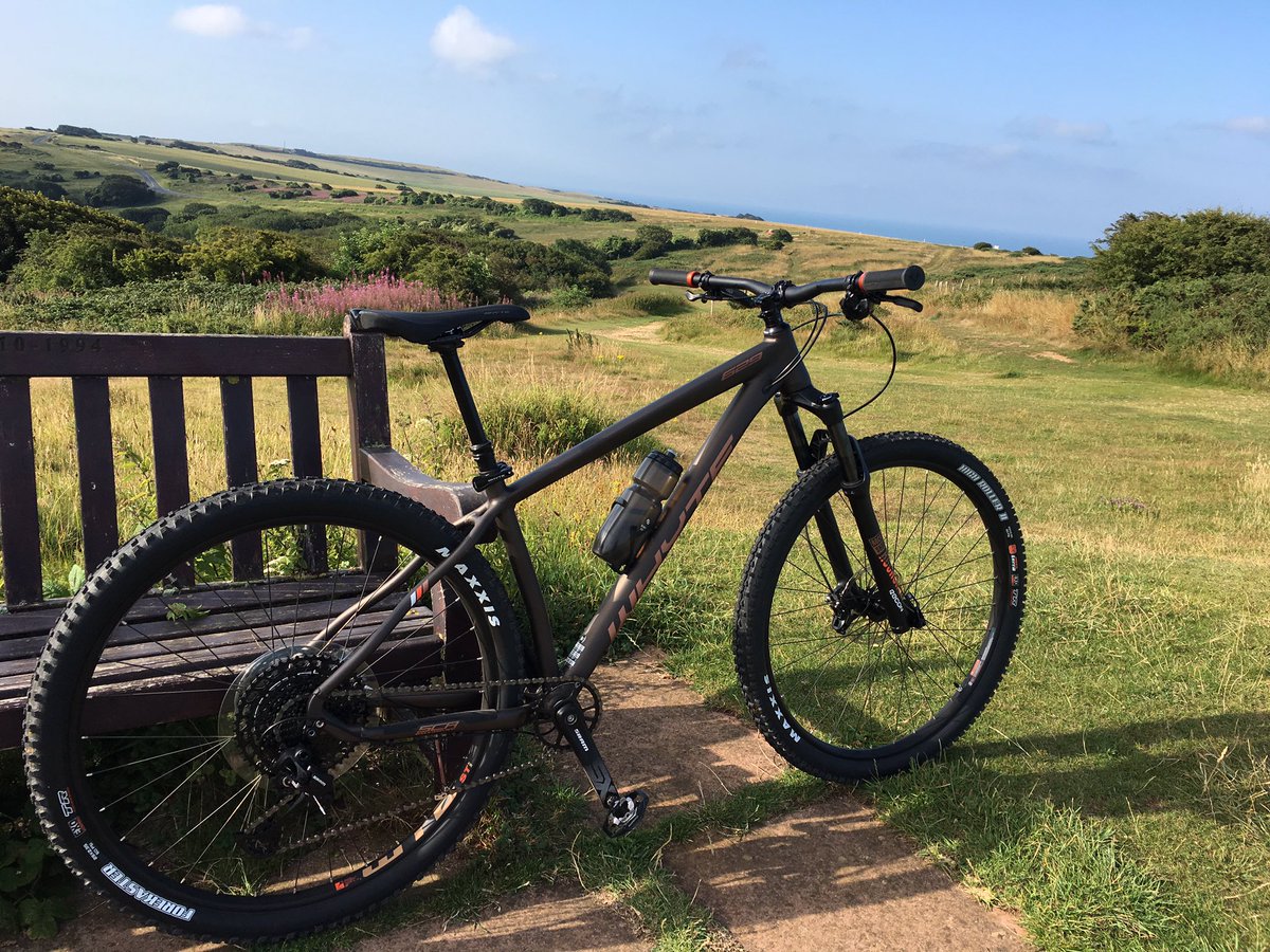 Another lovely morning to ride into  work via the scenic route. <a href="/Gradient_purple/">Gradient Consultants</a> #ridetowork