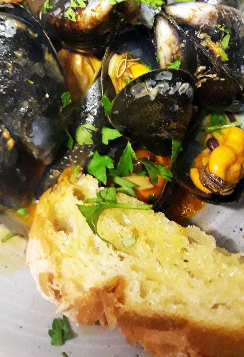 Fresh mussels in a spicy cherry tomato sauce.
friendsofflavours.london
#Italian #restaurant #Penge #Bromley #Beckenham