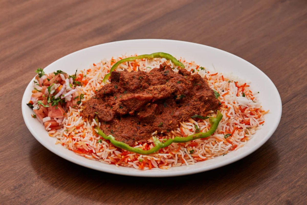 KabarakFinest01's tweet image. I can't lie to you, I once tasted Indian food and to date I've never forgotten the sweet aroma and taste it had, @TwoRivers_KE has Nagala chakula at the Indian restaurant.
 #TwoGoodToBeTrue