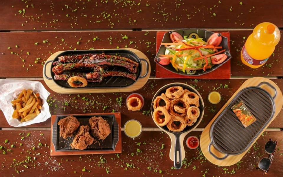KabarakFinest01's tweet image. After having fun at the Theme park, The best way to relax is watering your throat with the best meals ever #TwoGoodToBeTrue