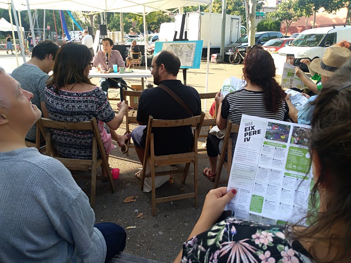 eixpereiv's tweet photo. El 5 de juliol vam presentar a la Trobada d'Economia Social i Solidària del Besòs i el Maresme la nova edició del #MapaSocial!
Aquest cop hem incorporat més barris i més entitats! Ja som 150 entitats que transformant socialment els barris de #SantMartí! @ccivicbesos @coopolis_bcn https://t.co/iVV0BsV2GJ