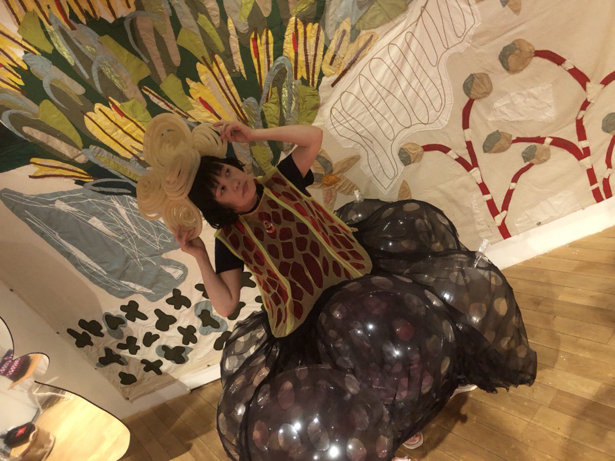 2coran's tweet image. イムズ アルティアム ひびのこづえ展  楽しかったわ。
コスチューム、ベッドドレス着て舞台に紛れ込んだ気分、