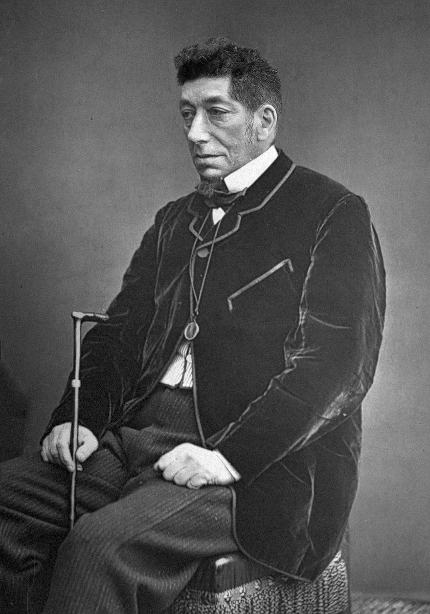 Benjamin Disraeli with the hair of Diego Simeone.