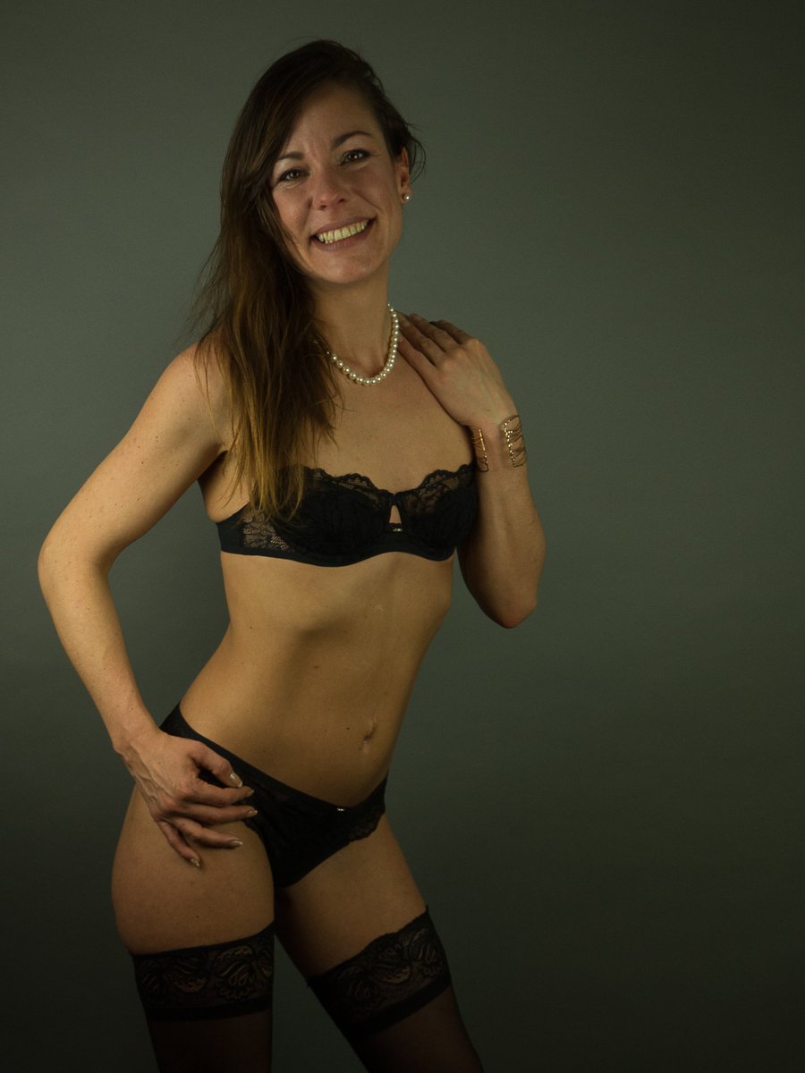 FidaFraulein's tweet photo. Du brauchst eine Frau die wirklich Spaß an #Sex hat? #Dateme #Flymetoyou #ladiesnight #Gfe #Hamburg #Koeln #Munich #Bruessel #NewYork #Fräulein #Berlin #erotica #Escortlady #Sarah #International #эскорт #высокогокласса #немецкаядевушка #Мисснемецкий #СанктПетербург   #Москва https://t.co/VXX8O5y6A5