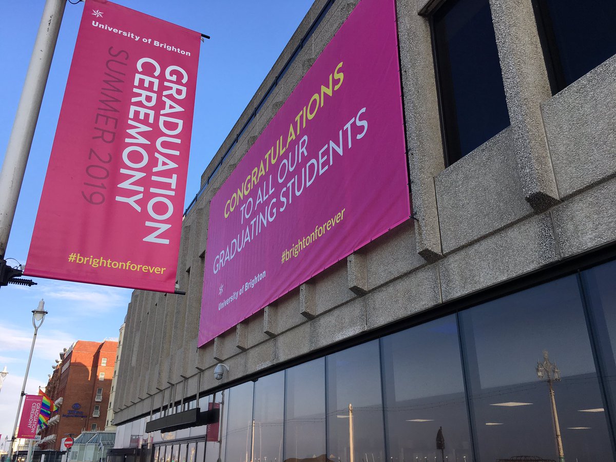 uniofbrighton's tweet image. It’s a glorious day to end a brilliant week at @BrightonCentre 🎓

Today we welcome graduating students from the School of Sport and Service Management, Hastings Campus and Brighton Business School. 

#brightonforever