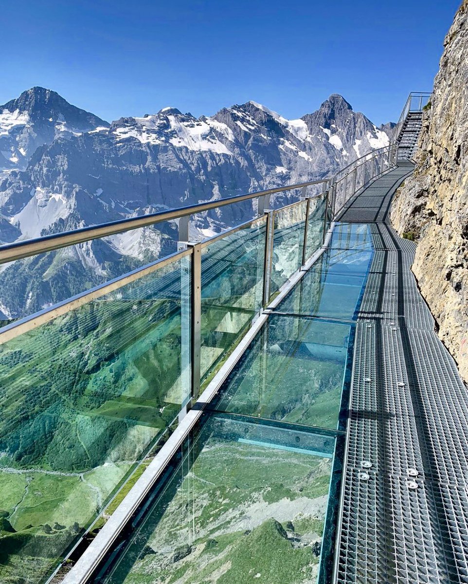 What a view🤩 - Birg, Schilthorn (Switzerland)🇨🇭

📸 swissmountainview