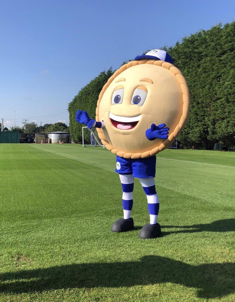 FCUpdate_com's tweet image. What are your thoughts on Wigan Athletic’s new mascot, crusty the pie!?!?!

And are there anymore random mascots out there?