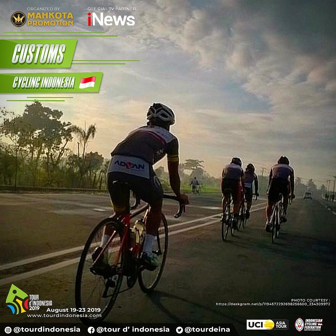 TourdeINA's tweet image. Tim balap sepeda Customs Cycling Indonesia @advanccc kembali berpartisipasi di peloton Tour d’Indonesia yang akan berlangsung 19-23 Agustus 2019 mendatang. 

Find the details about Tour d’Indonesia on our FB (bit.ly/2MAQq6C)

#TdI2019 #racetheelements #tourdindonesia