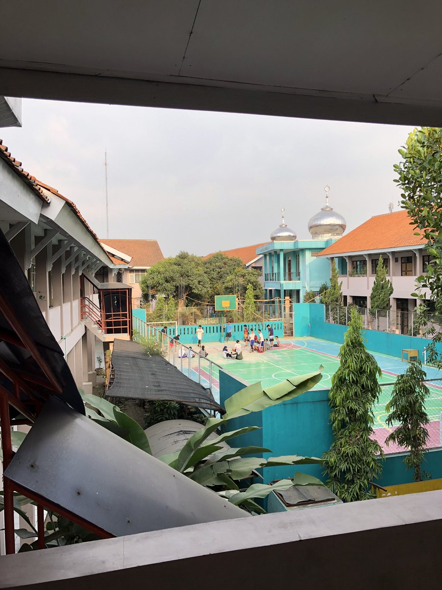 _1_1_9_5's tweet photo. For those of u who miss this place https://t.co/bvJzGwpZGE