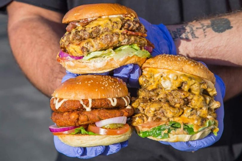 BrightEyesHull's tweet photo. #Hull takeaway's burger has been voted the third best in the UK https://t.co/55wSiCE1Xo @dopeburgerltd #DopeBurger https://t.co/K76sQ7R5NO