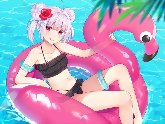 フラミンゴ #水着 #浮き輪 https://t.co/iEfYPFXSfb 