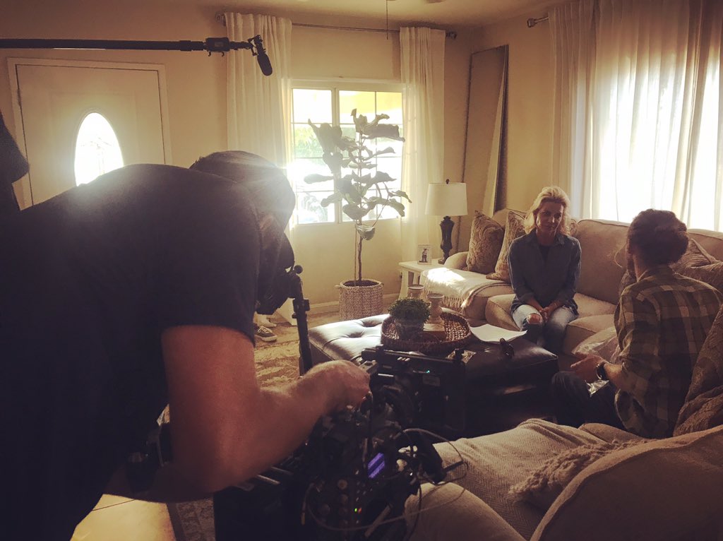 SomeAssemblyLA's tweet image. Gibson &amp;amp; @jacheairs are creating a beautiful Dare #shortfilm. Stay tuned for the premier! #filmshort #DareLA #SomeAssemblyLA