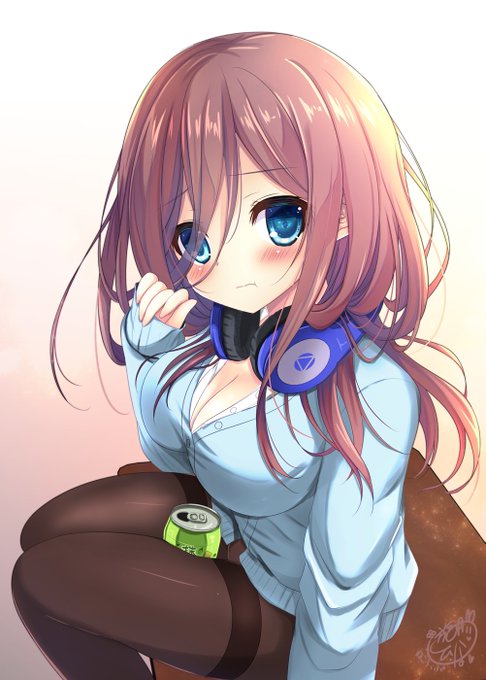 遊月ひな🌻さんがTwitterに投稿した中野三玖(五等分の花嫁)のイラスト。