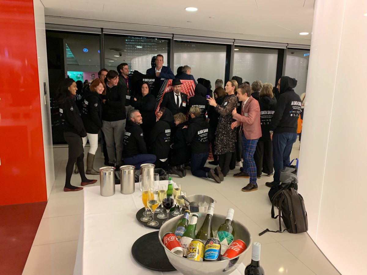 JoachimCohen123's tweet photo. And the first #datasafari is a wrap!!! Thanks to everyone who made it awesome!! And @Jodie_Frew_ I think those hoodies were a hit!! https://t.co/8pgYKxGgDj