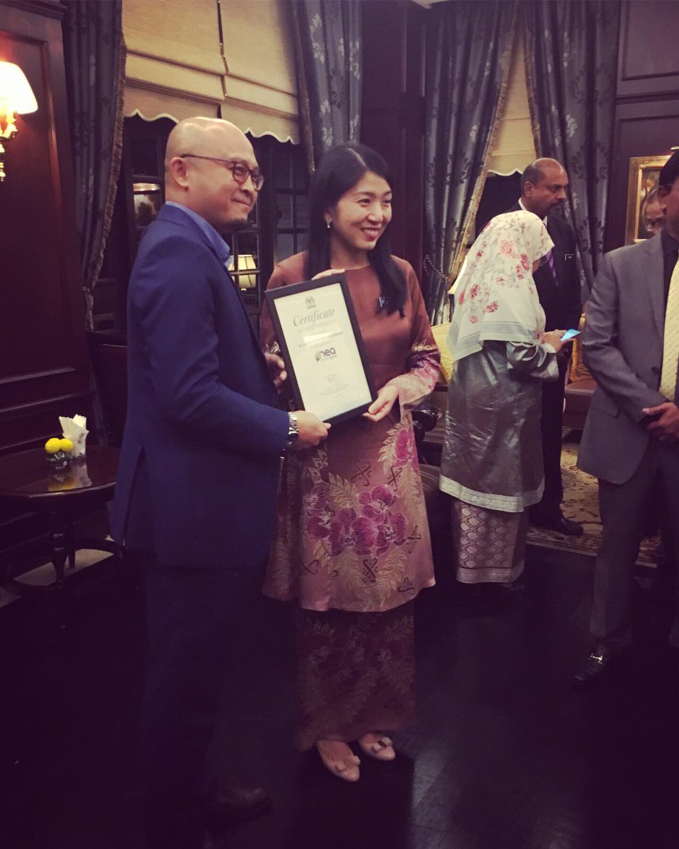 such an honour to receive this appreciation from the YBM MESTECC for a duty as a panel jury for National Energy Awards 2019 <a href="/JKRElektrik/">Cawangan Kejuruteraan Elektrik Ibu Pejabat</a> <a href="/JKRMalaysia/">JKR Malaysia</a> <a href="/YaakobALatifCKE/">Yaakob</a>